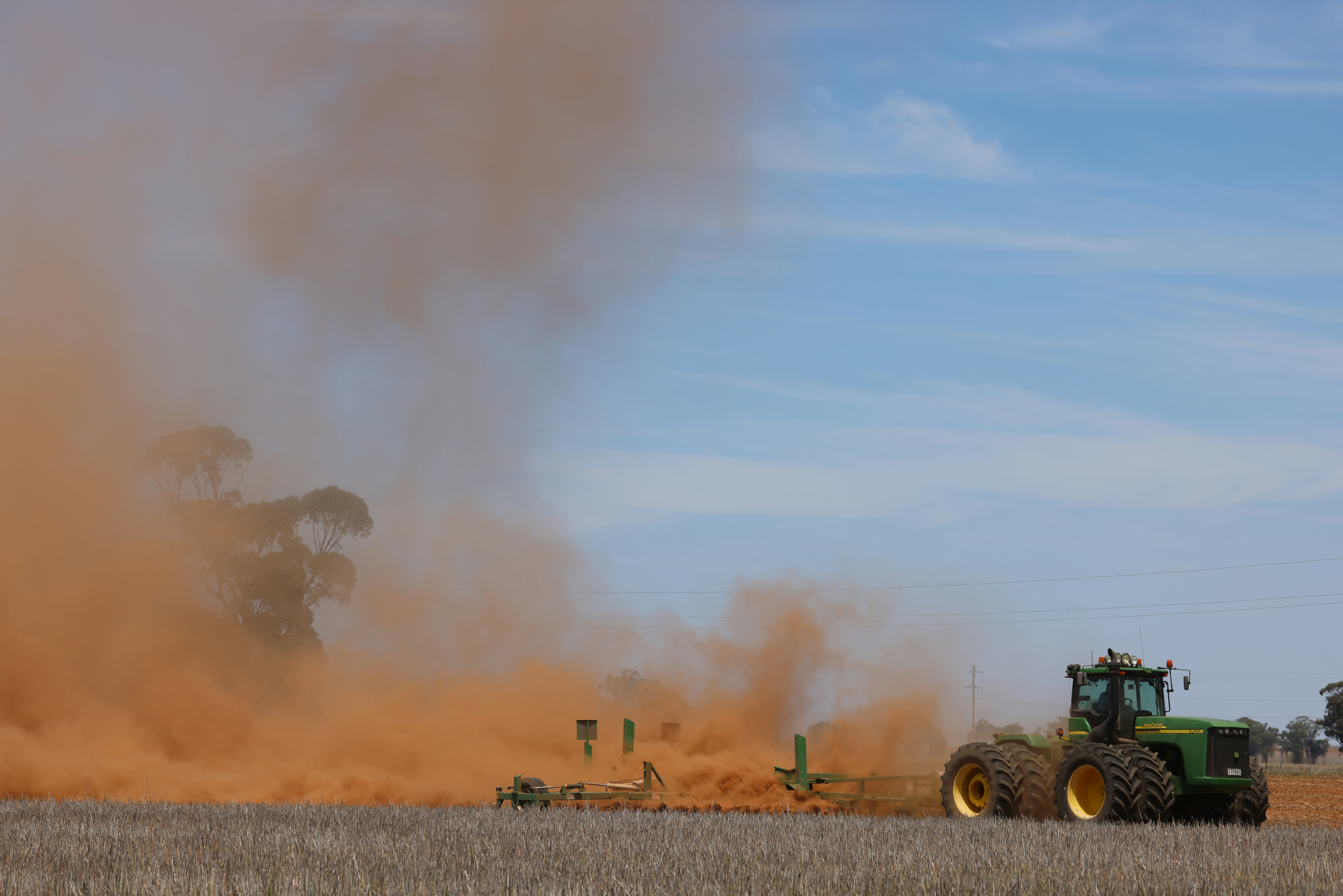 Tractor dust